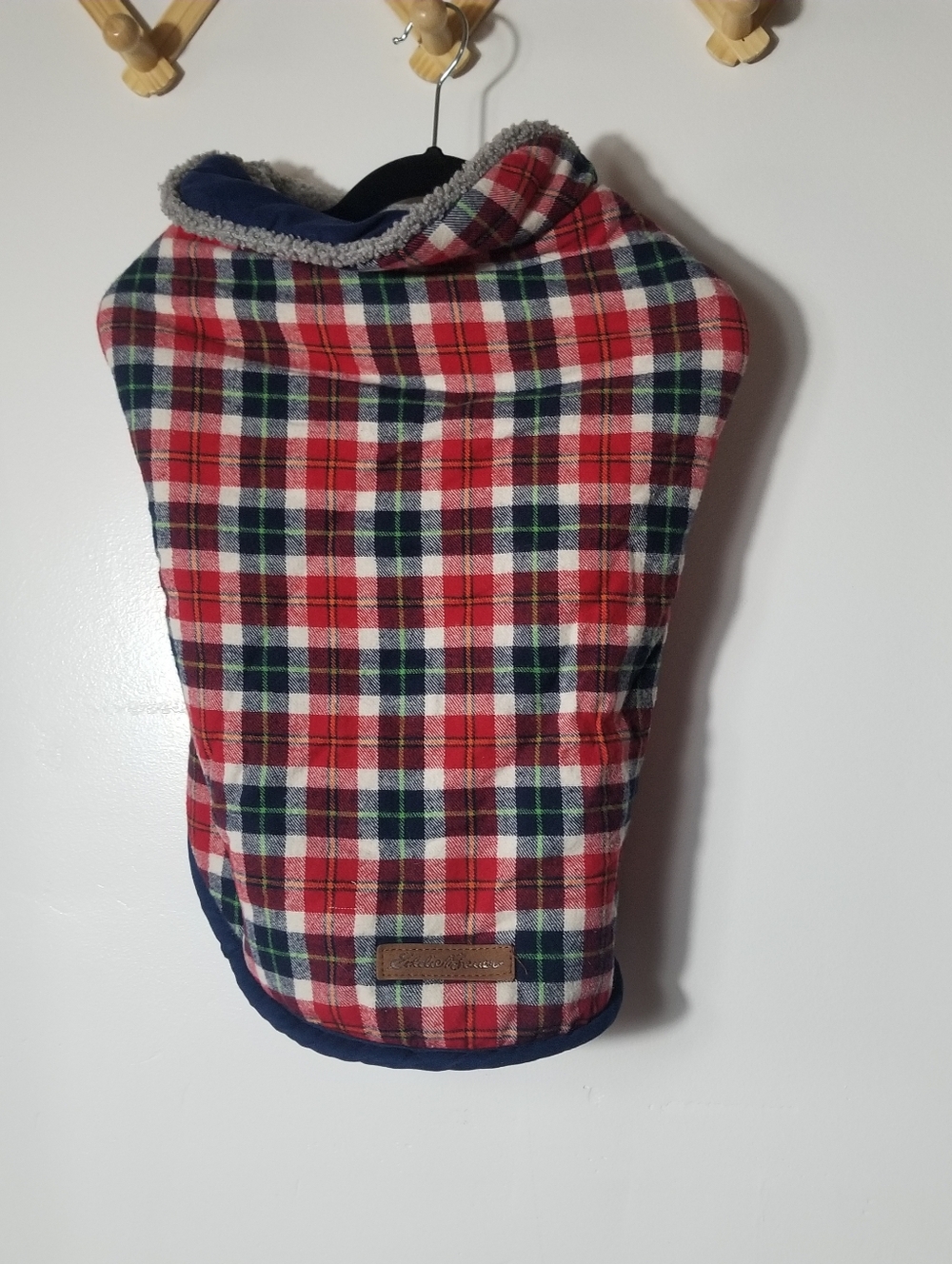 EDDIE BAUER DOG COAT SIZE LARGE
